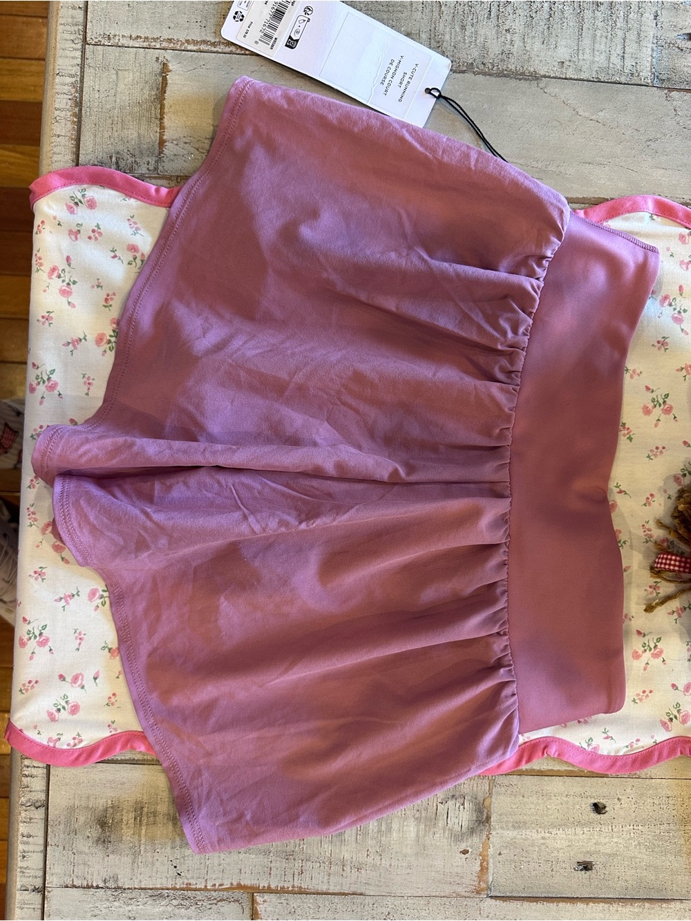 ALO V-Cute running shorts Wild Rose NWT - Picture 4 of 6